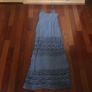 Maxi dress with adjustable straps.